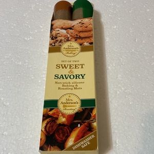 MRS ANDERSON’S SET OF 2 SWEET & SAVORY NON STICK BAKING & ROASTING MATS